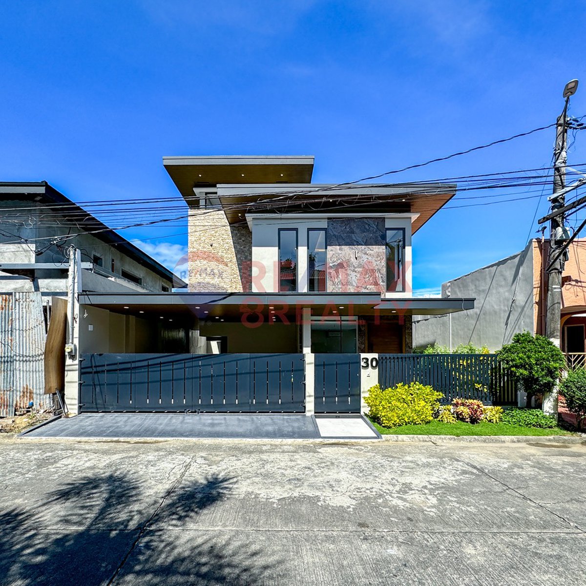 FOR SALE House and Lot Presidents Heights BF Homes Paranaque City