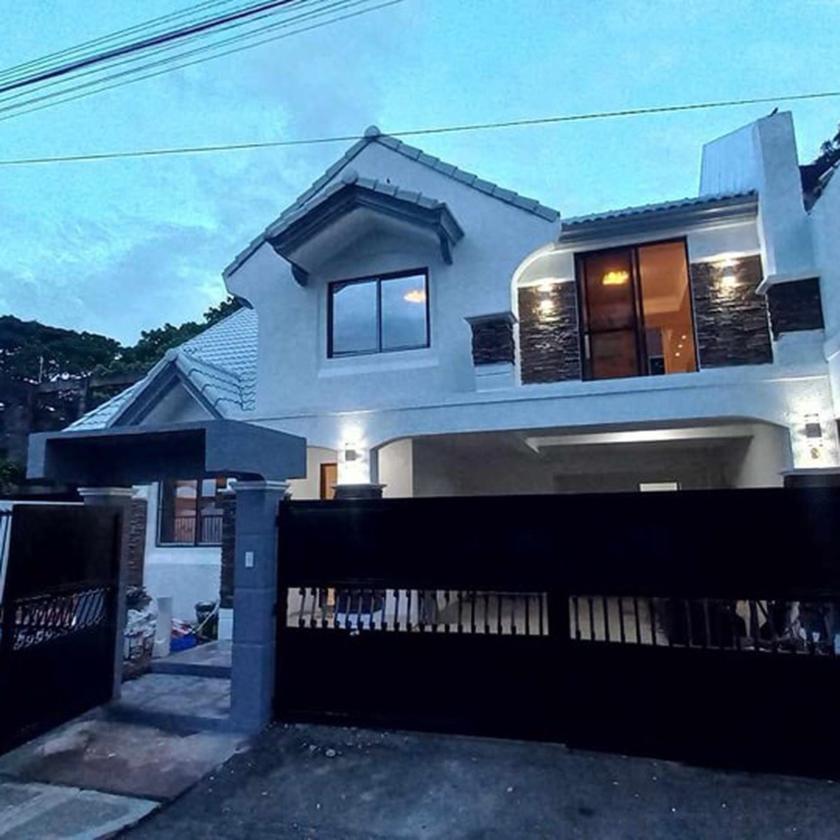 4bedroom Single Detached House For Sale in Mission Hills, Antipolo
