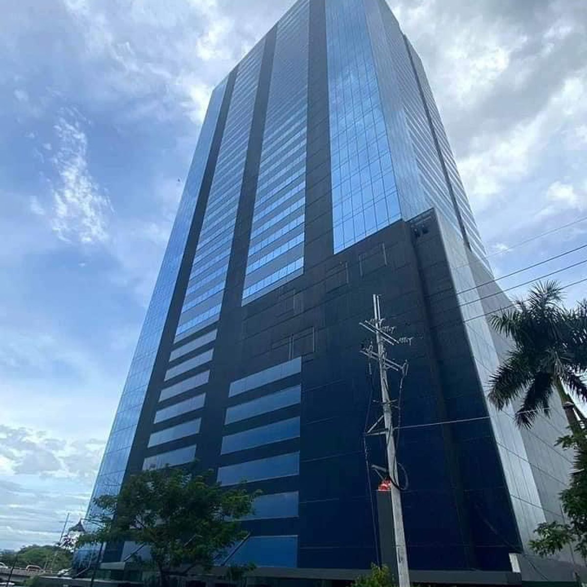 1,512 sqm Whole floor Office in Glaston Tower Pasig [Commercial ...