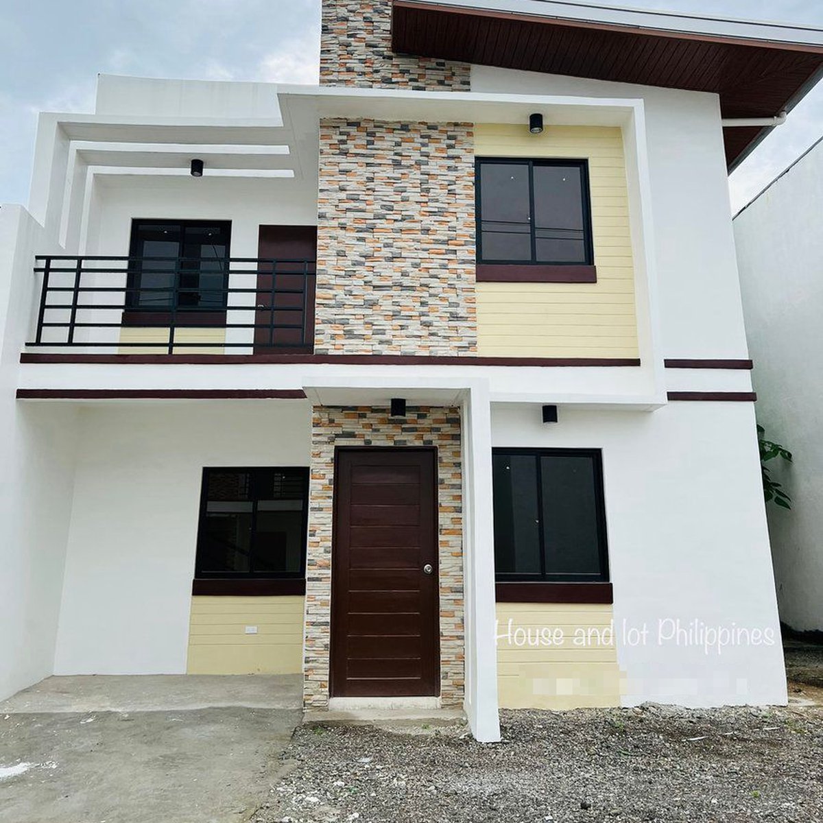 4 bedrooms Single Attached MANGO GROVE Brgy. Sto. Tomas Batangas [House and Lot 🏘️] (June 2024