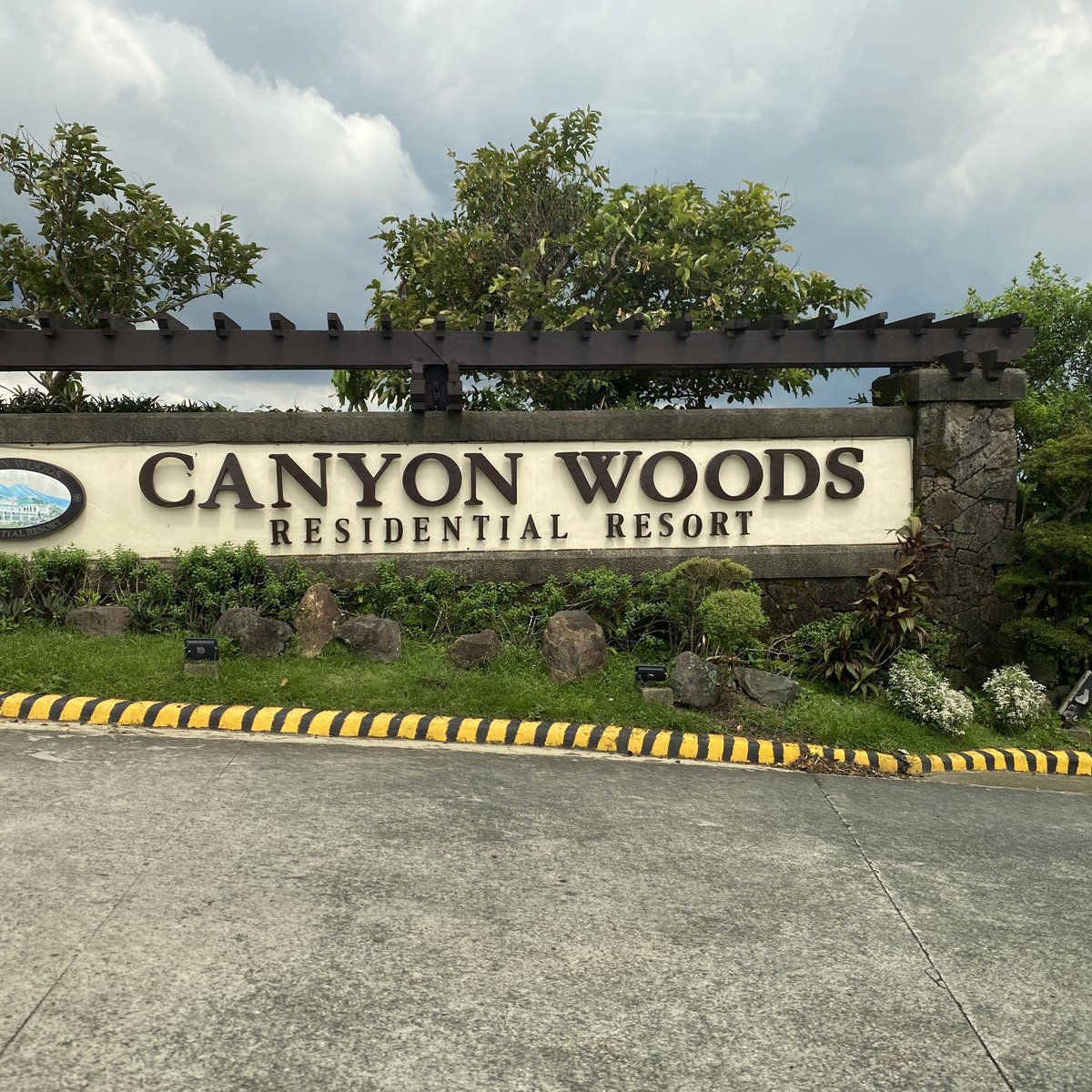 Townhouse in Lemery Batangas / Tagaytay Canyon Woods Village NHS00003