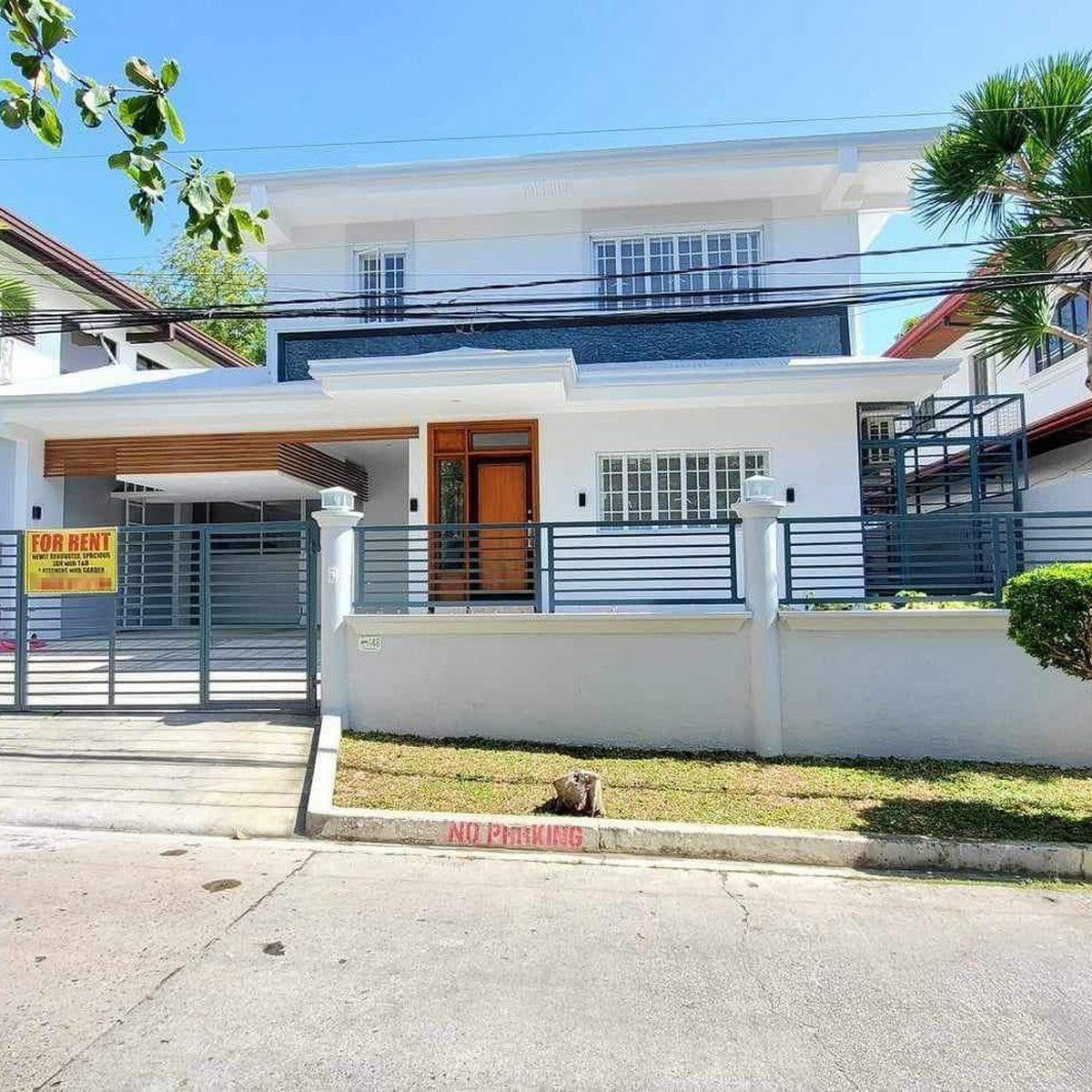 3bedroom Single Detached House For Rent in Tahanan Village Paranaque