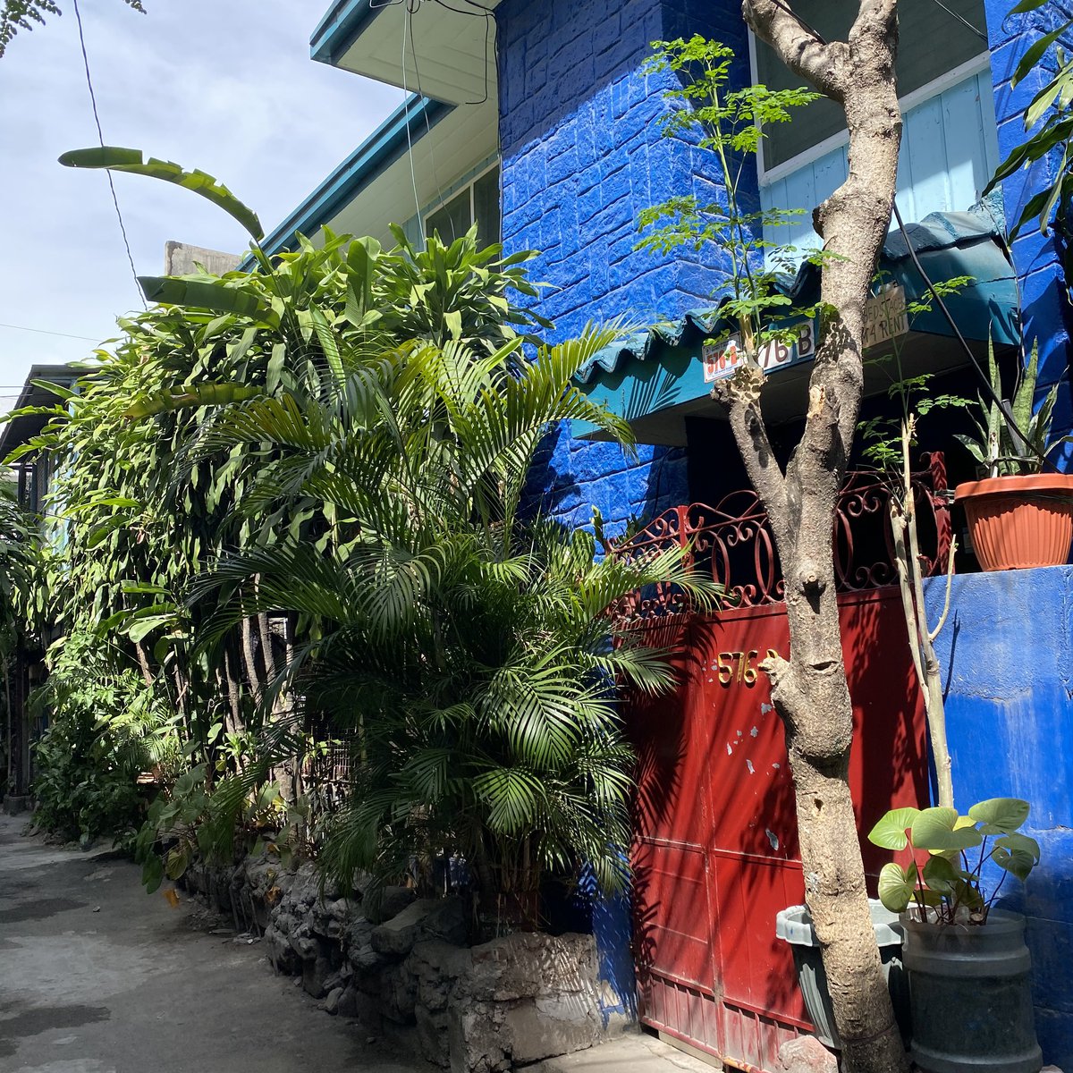 2 Story House and Lot For Sale in Malate, Manila [House and Lot 🏘️
