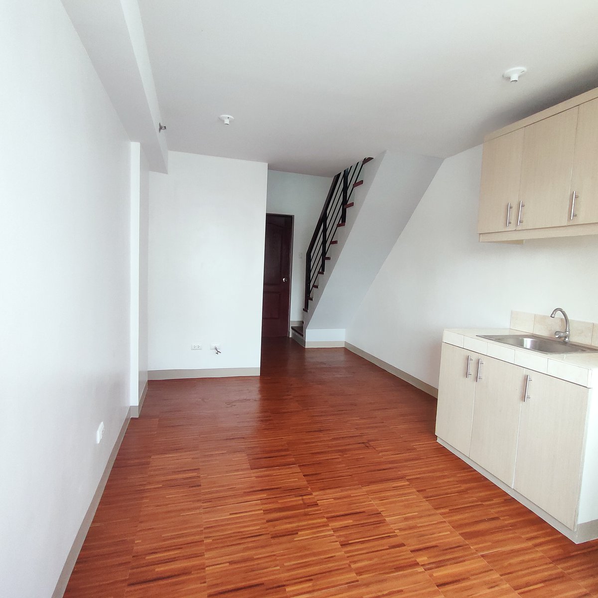 FOR SALE RENT TO OWN 1 BEDROOM CONDO UNIT IN PEDRO GIL PACO MANILA