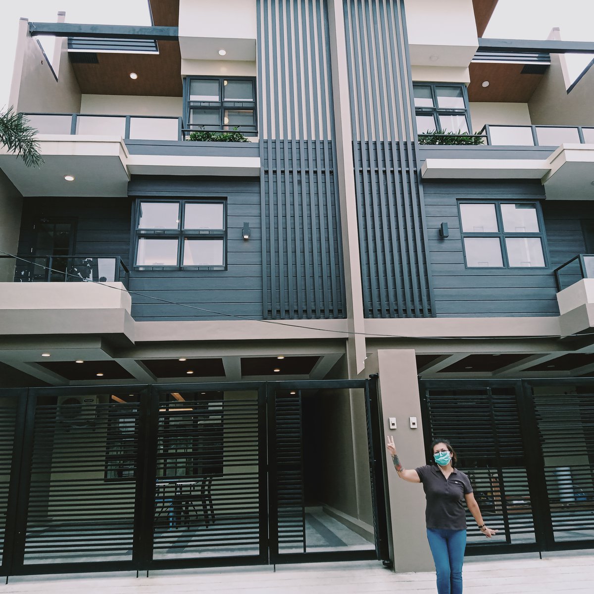 DUPLEX HOUSE ONE UNIT AVAILABLE [House and Lot 🏘️] (August 2021) in