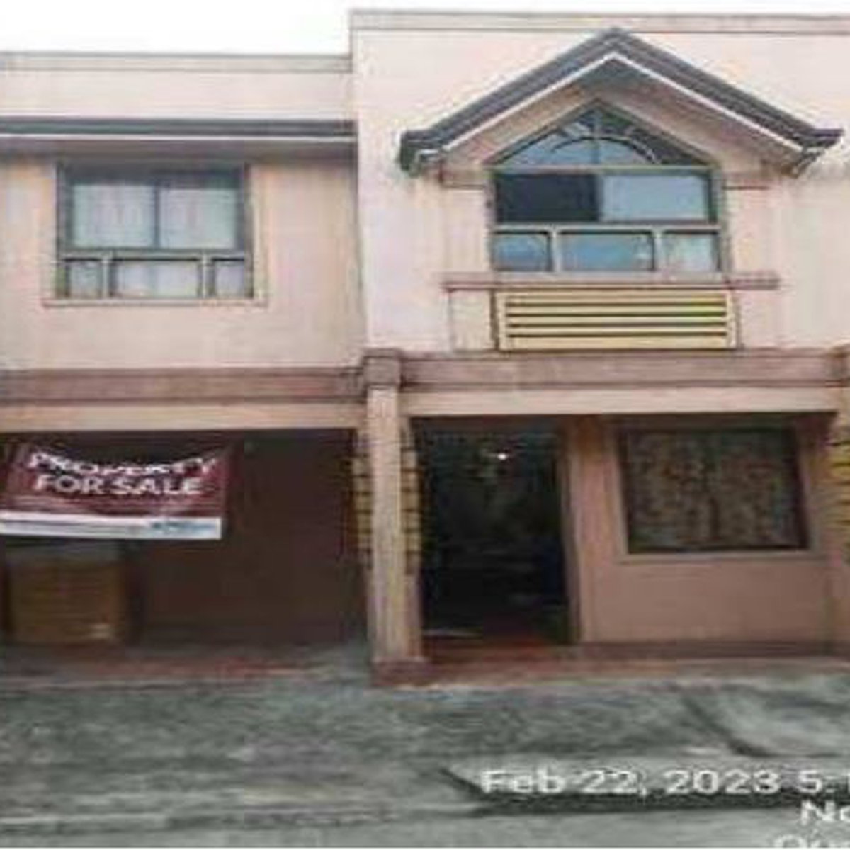 Foreclosed townhouse in KALIGAYAHAN, NOVALICHES, QUEZON [House and Lot