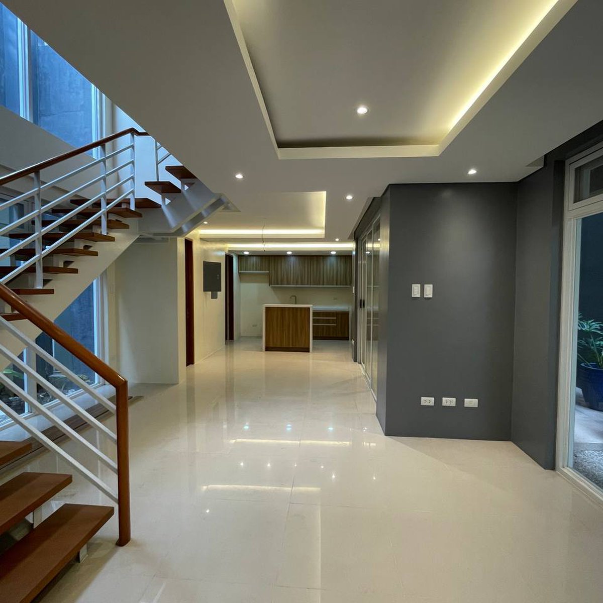 Townhouse Along Samar Ave. QC Newly turnover FOR LEASE! [House and