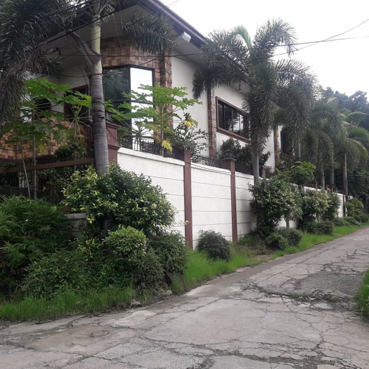 Residential HOUSE & LOT with SWIMMING POOL for Sale in ANGONO RIZAL