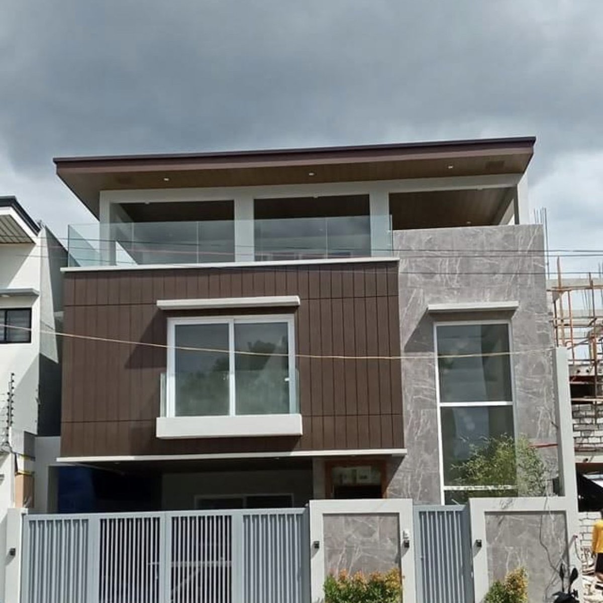 FOR SALE Greenwoods Executive Village Pasig City [House and Lot 🏘️