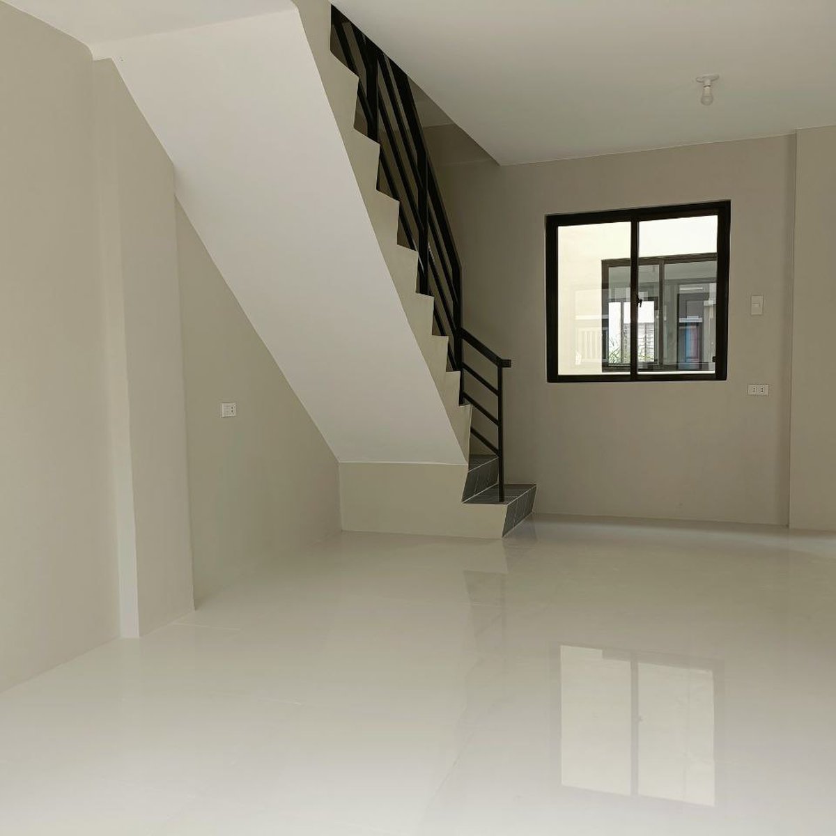 RFO 3bedroom Duplex / Twin House Renttoown 5 DP to MoveIn [House and Lot 🏘️] (April 2024) in