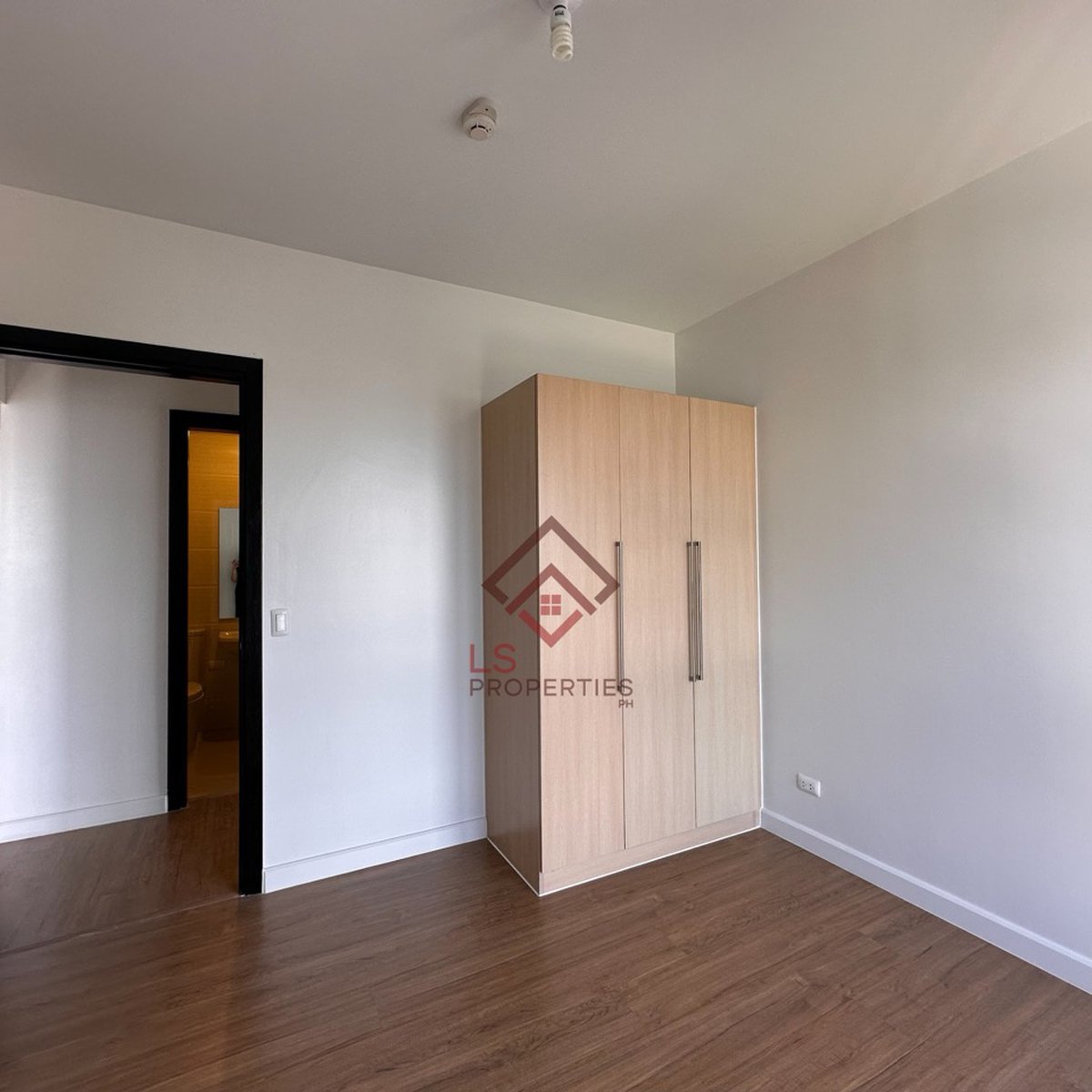 FOR RENT Corner 2 Bedroom unit in Vertis North High Park [Condo 🏙️