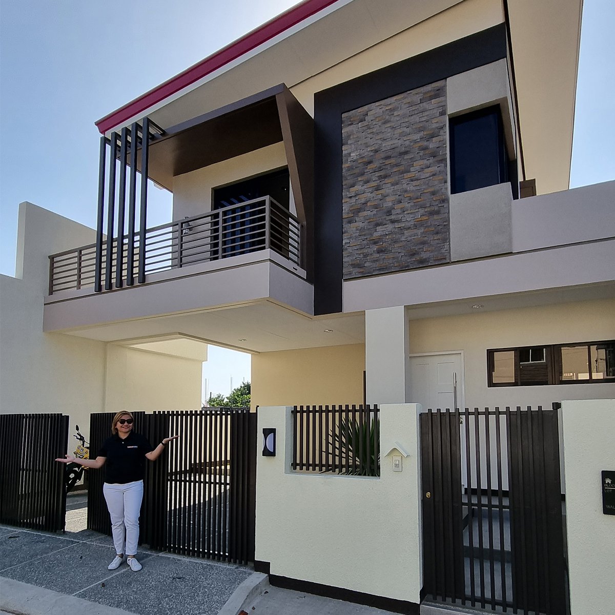 4bedroom Single Detached House with Balcony at Imus Cavite, [House and