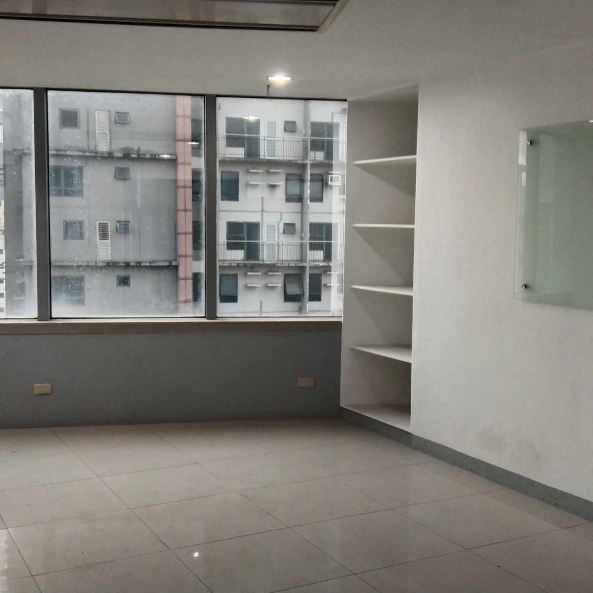 Office Space for Rent in Ortigas Center Pasig City [Condo 🏙️] (March