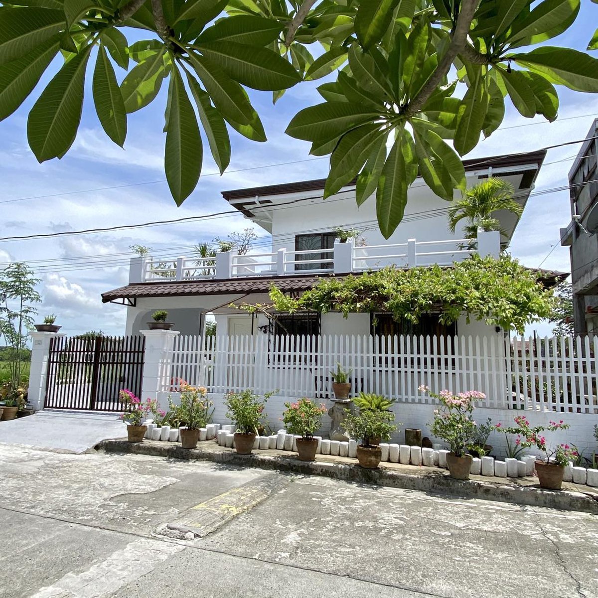 3bedroom Single Detached House For Rent in Bacoor Cavite [House and