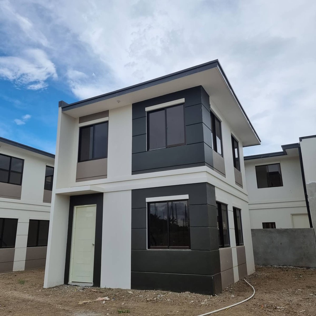 2bedroom Single Attached House For Sale in Malvar Batangas [House and