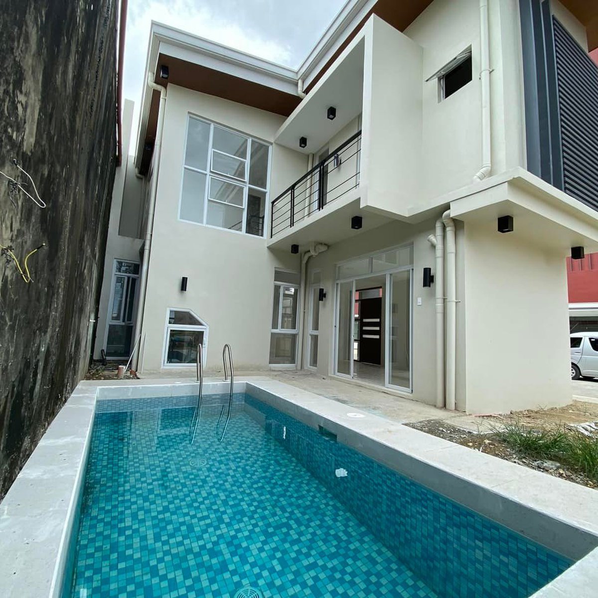 3-bedroom Single Detached House For Sale in Mactan Lapu-Lapu Cebu