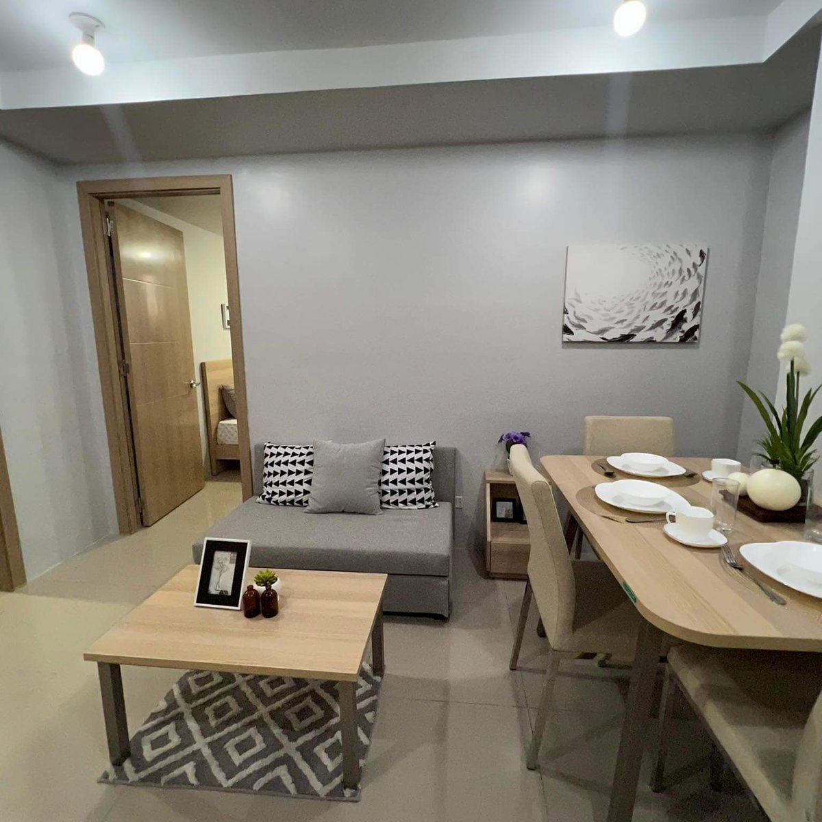 28sqm to 73sqm condo in new clark city . Available unit is 13 Bedroom