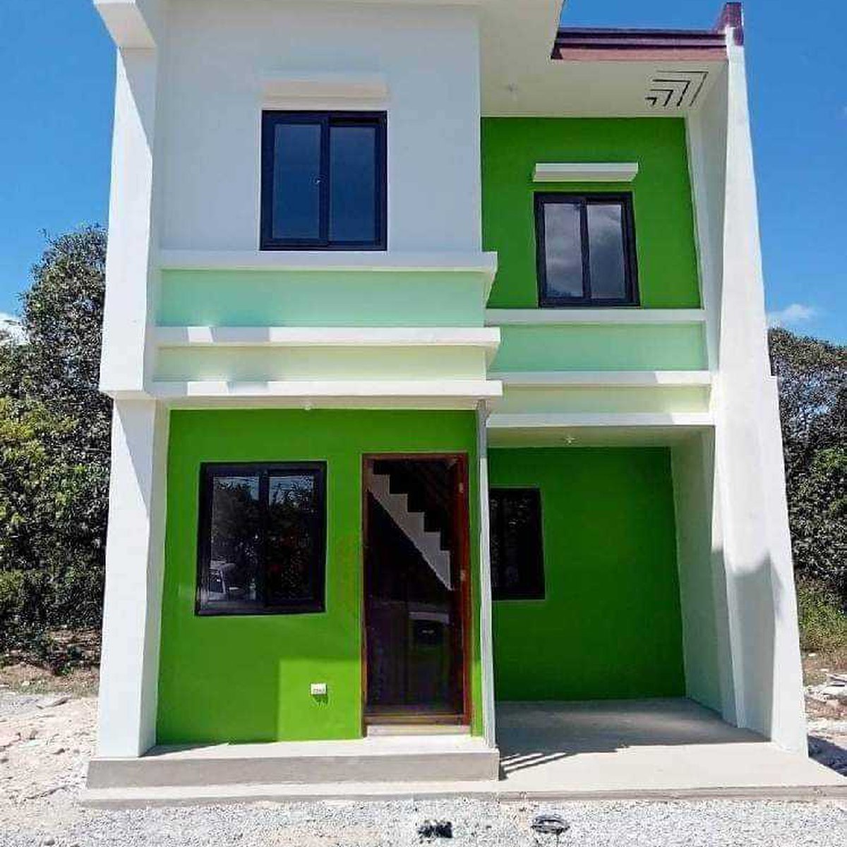 Fully Finished Townhouse in Trece Martirez Cavite [House and Lot 🏘️