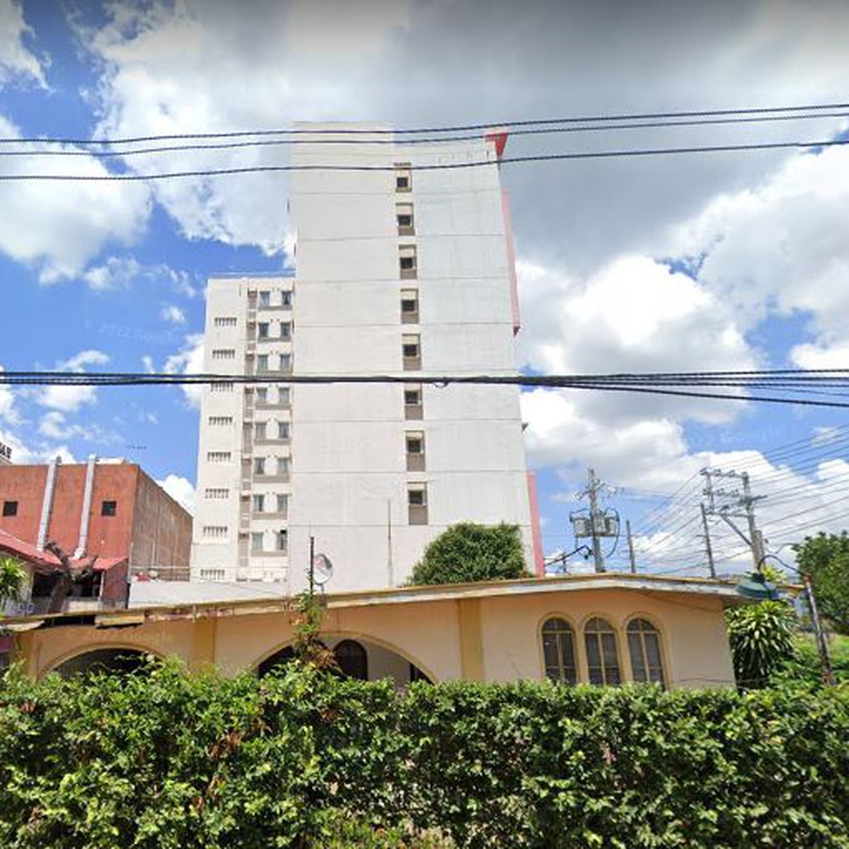 Semi Commercial Property in Clarkview for Sale! Property 🏭