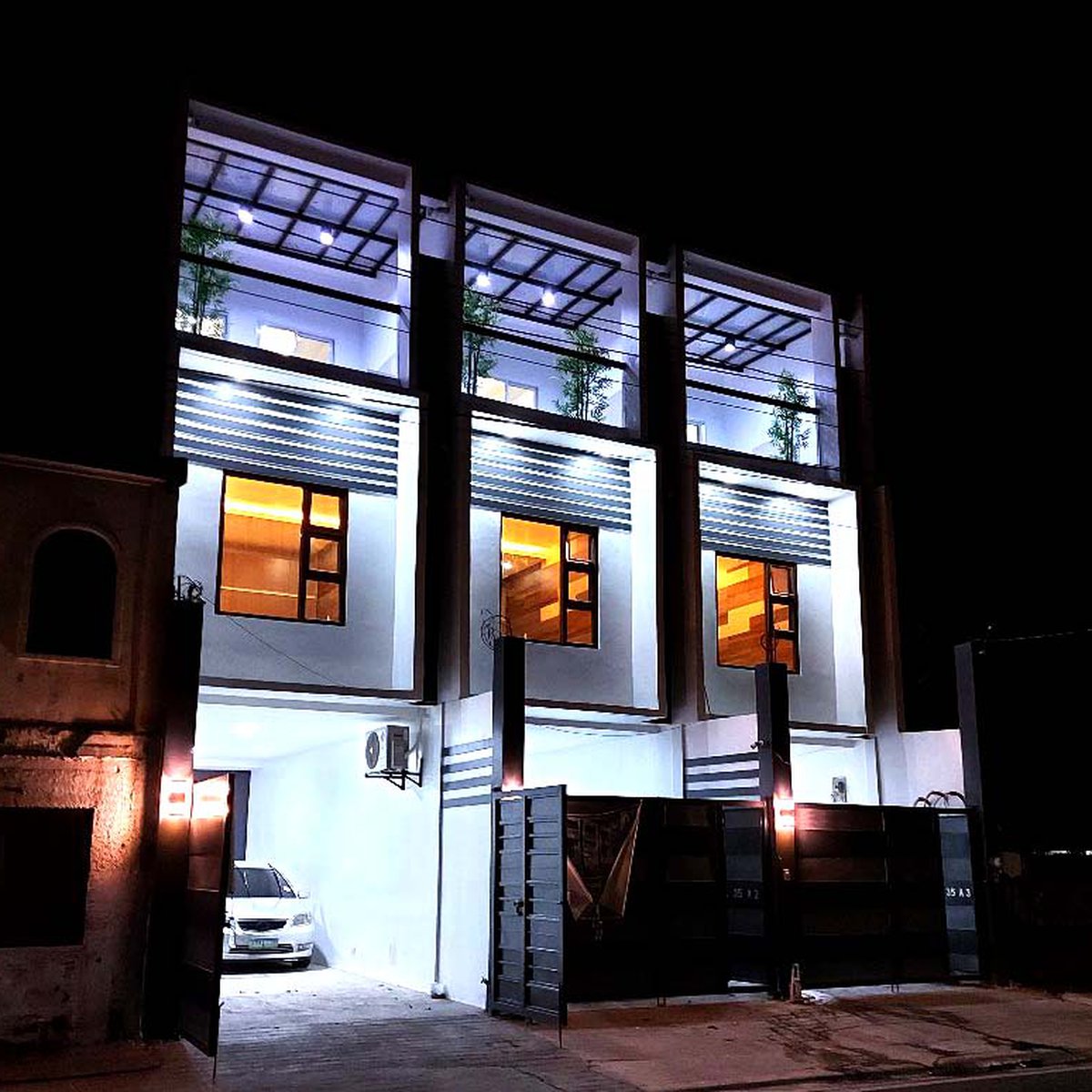 Cubao 4BR House and lot Townhouse near JP Rizal Street Quezon City