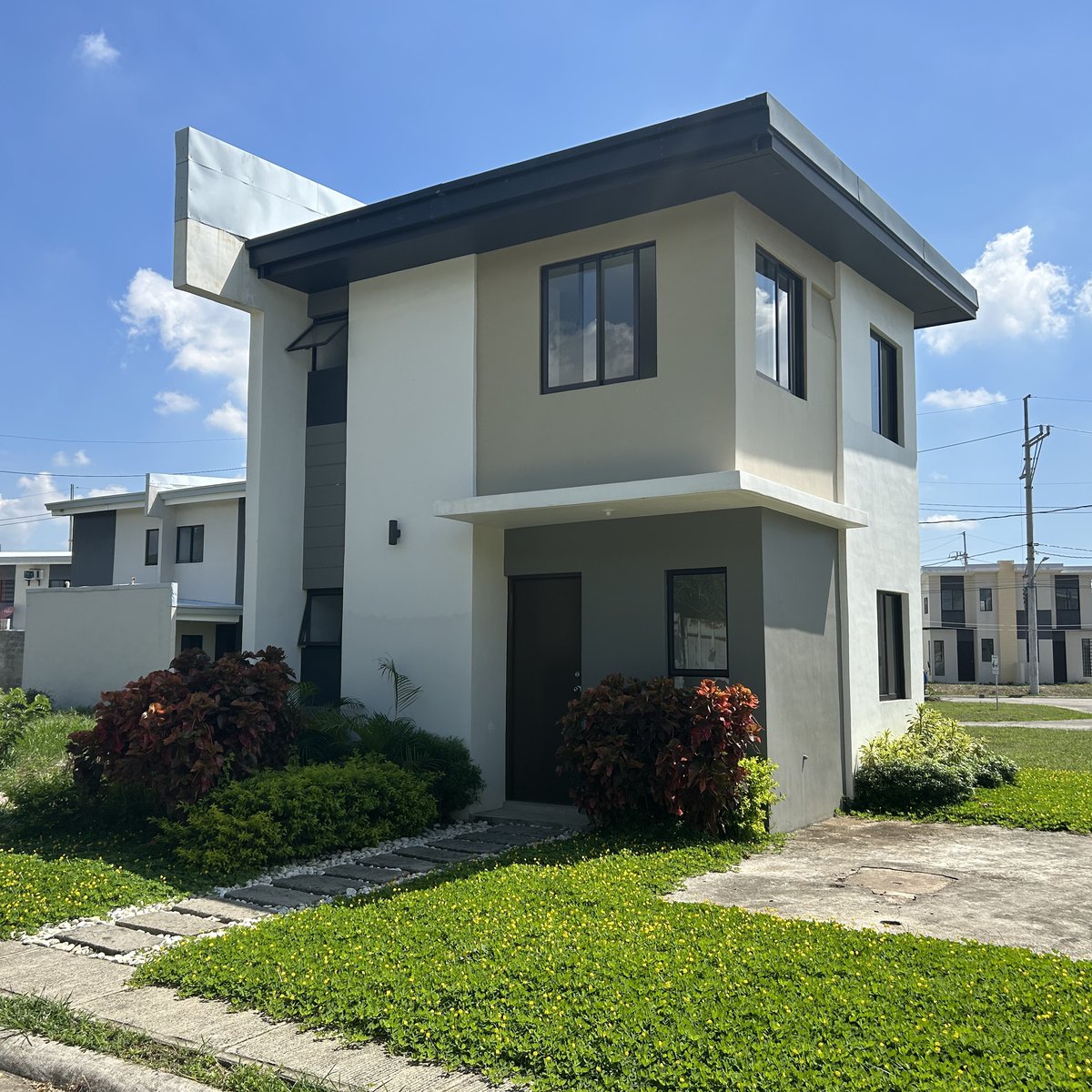 RFO 3Bedroom Single Detached House For Sale in General Trias Cavite