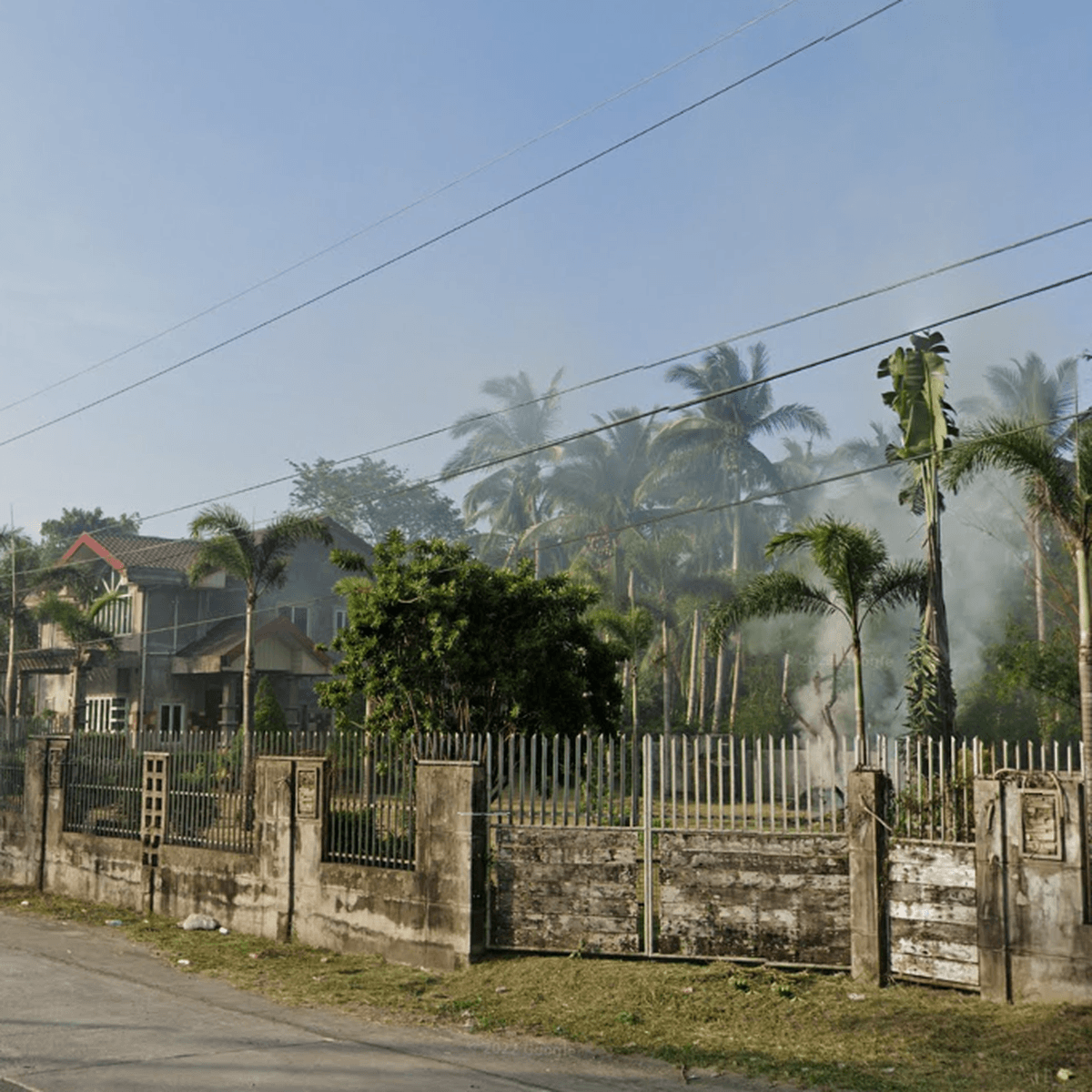 6bedroom Single Detached House For Sale in Sipocot Camarines Sur