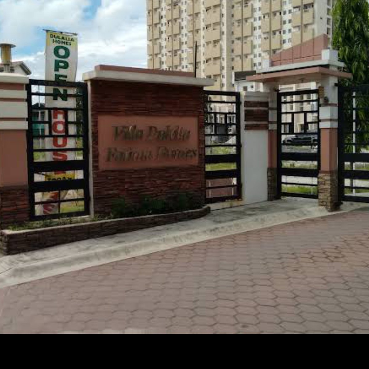 3 bedroom townhouse in Villa Dulalia Fatima Homes Valenzuela City