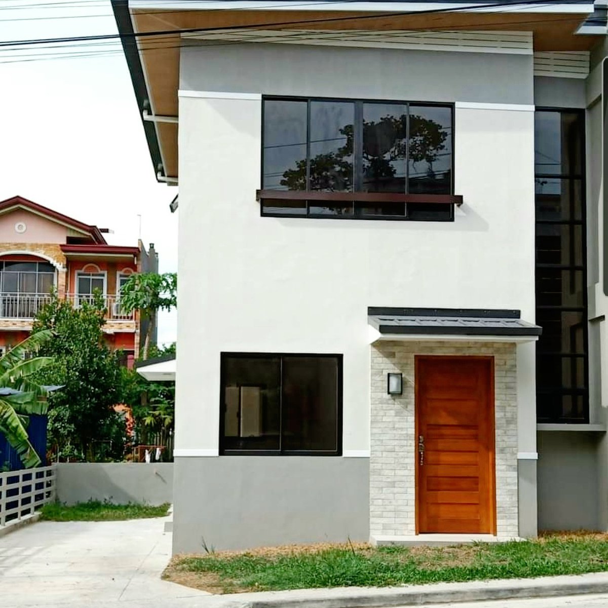 4-bedroom Single Detached House For Sale in Mandaue Cebu
