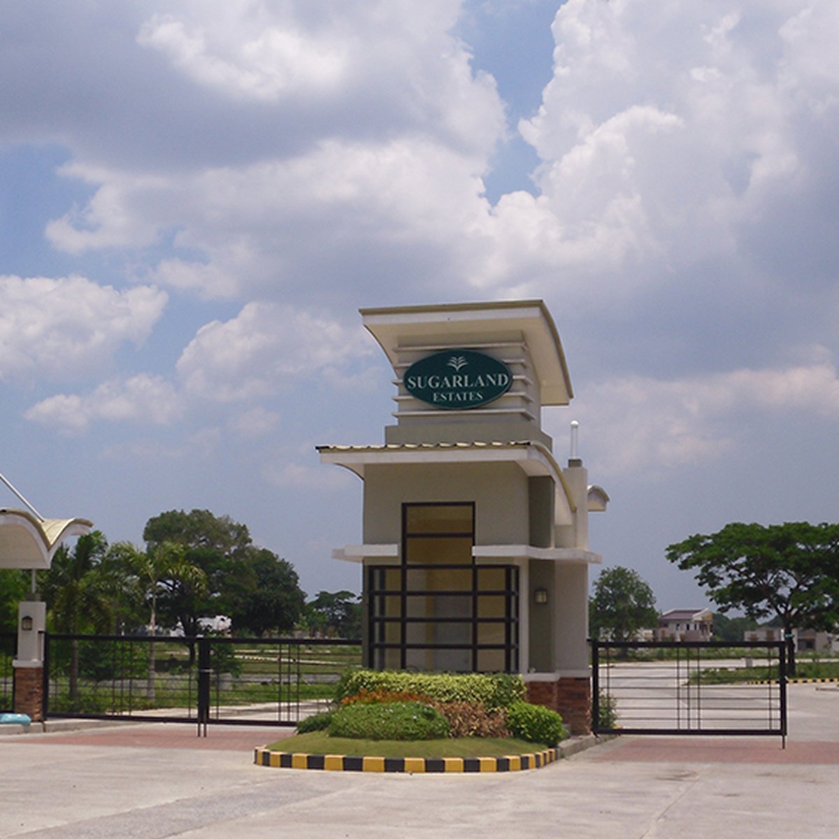 Limited Residential Lots in Sugar Land Estate access along Gov. Drive [Lot 🚜] (February 2023