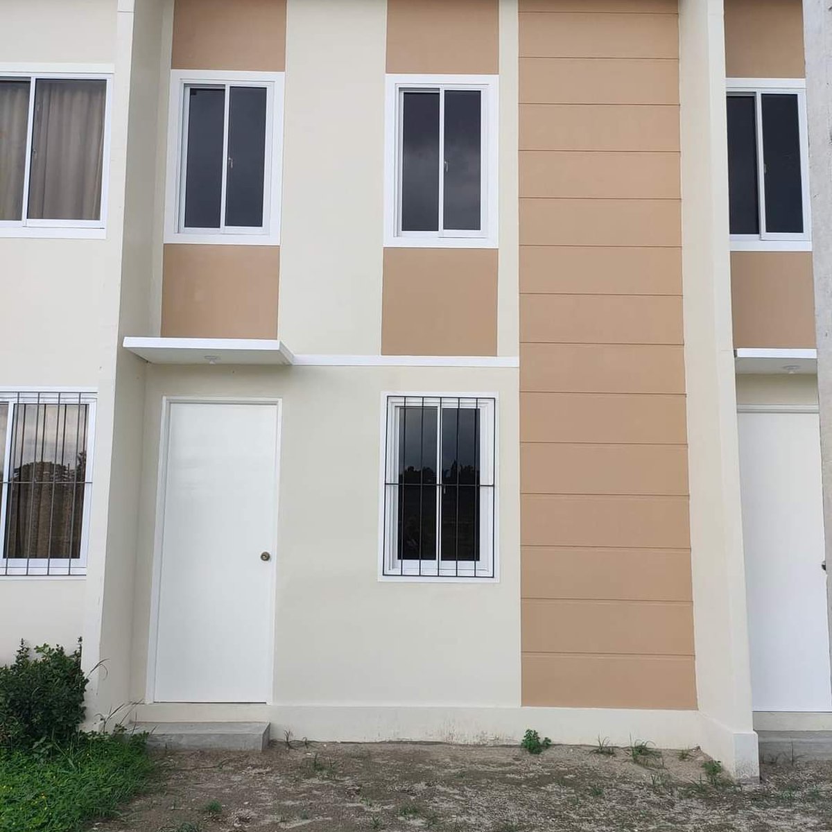 Preselling 2 bedroom Townhouse for Sale near Marquee Mall [House and