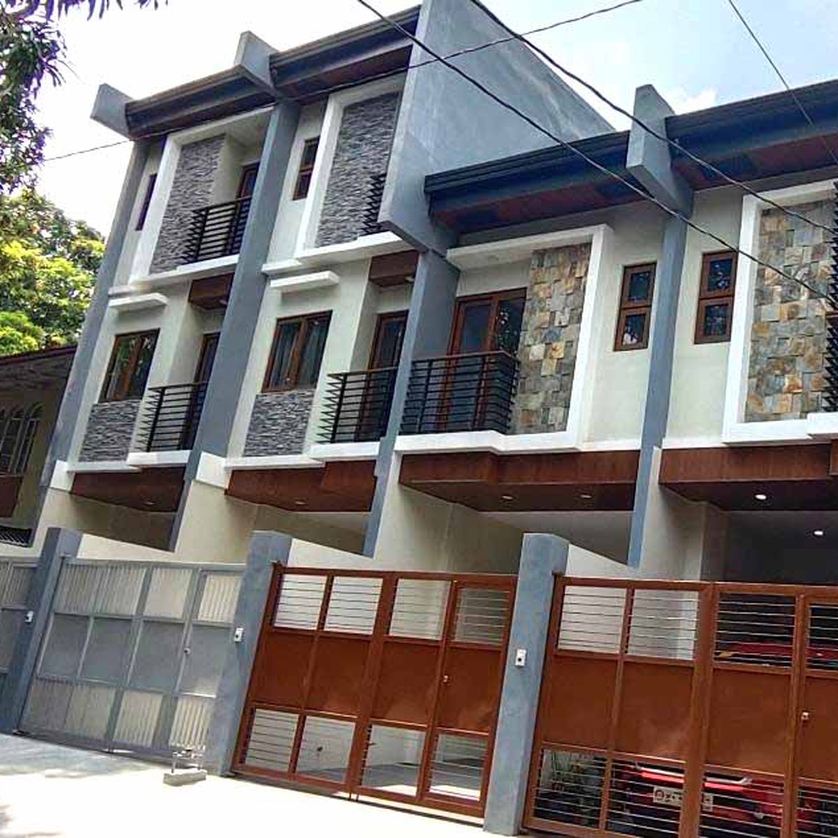 3-bedroom 3 Storey Townhouse For Sale in Tandang Sora Quezon City ...