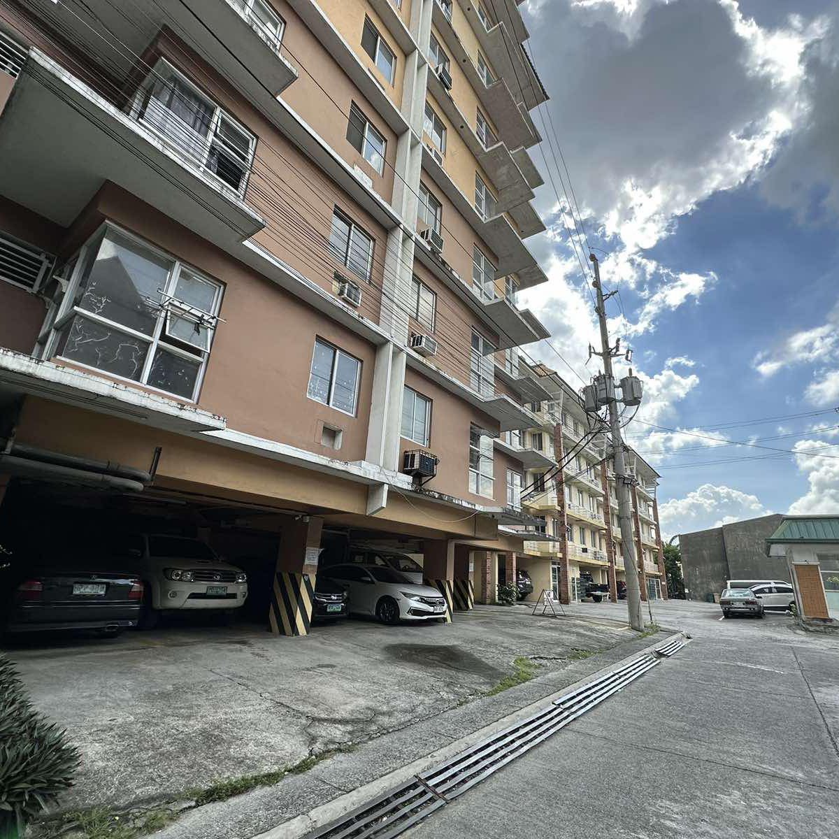 Bank Foreclosed Condo For Sale Santolan Pasig Ready for Occupancy