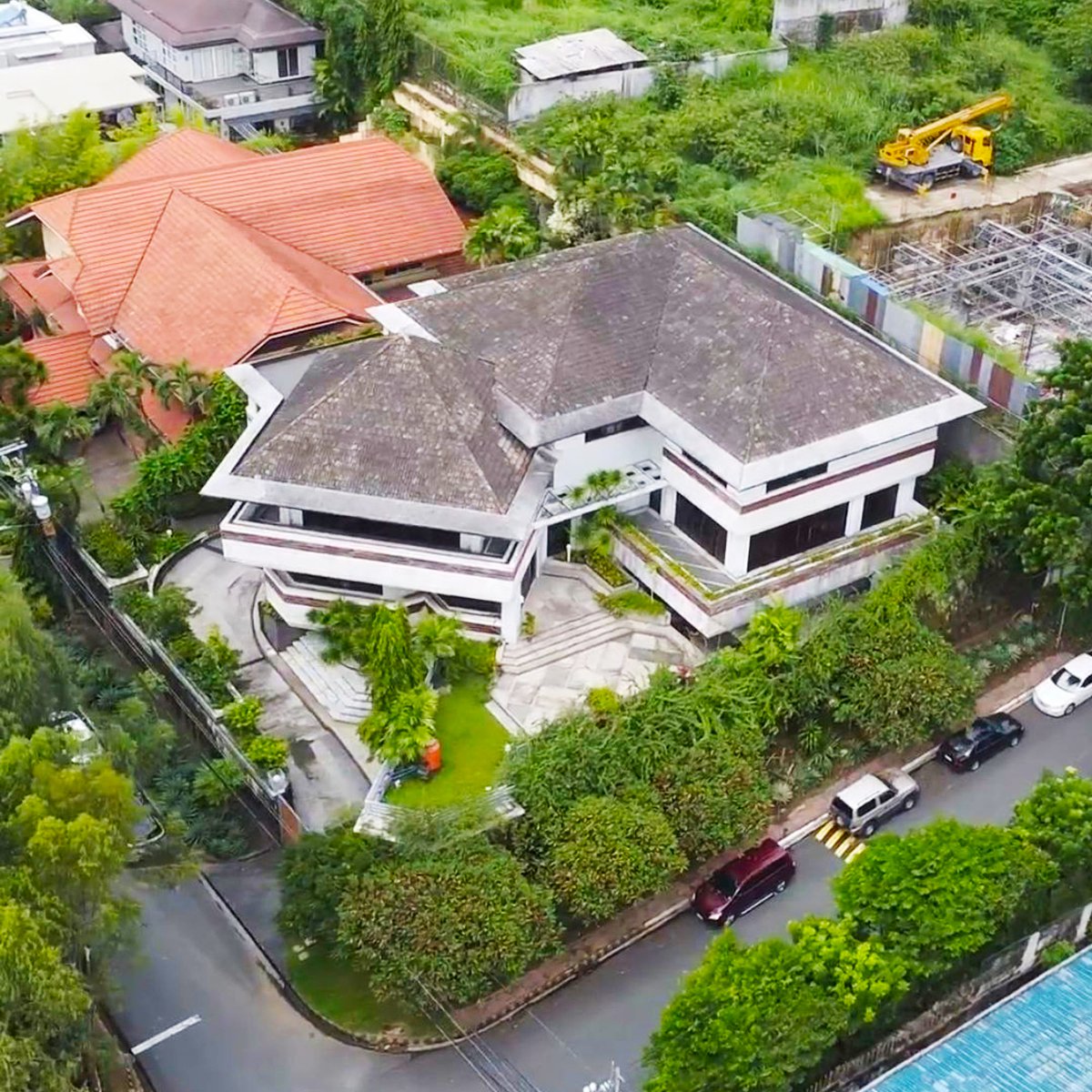 10 Bedroom Mansion in White Plains QC for RENT [House and Lot 🏘️