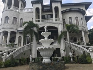 Mansion Overlooking Metropolis and Laguna Bay and