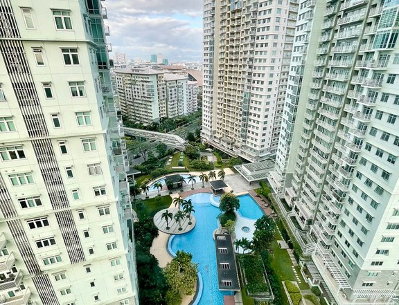 Luxury Two Serendra BGC RFO Condo for Sale: Pay CASH get Max Discount or BPI Bank Financing or CASH