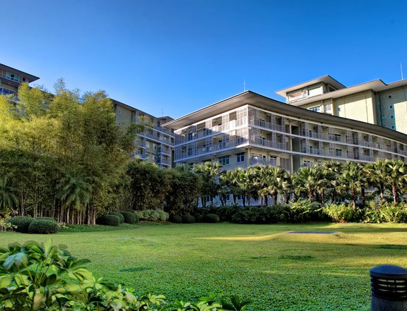 Luxurious 1BR Condo in Prime BGC Location - One Serendra