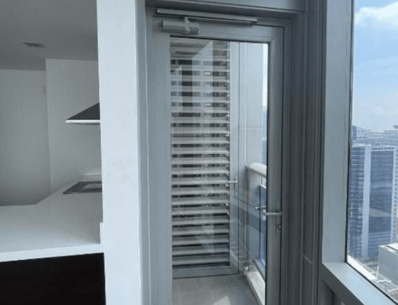 Luxurious 4BR Suite at The Suites at One Bonifacio High Street