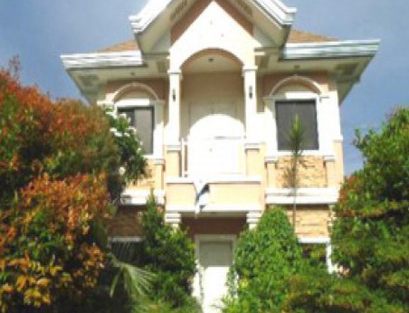 Spacious 3BR House with Garage in St. Altierra Residences, Bataan