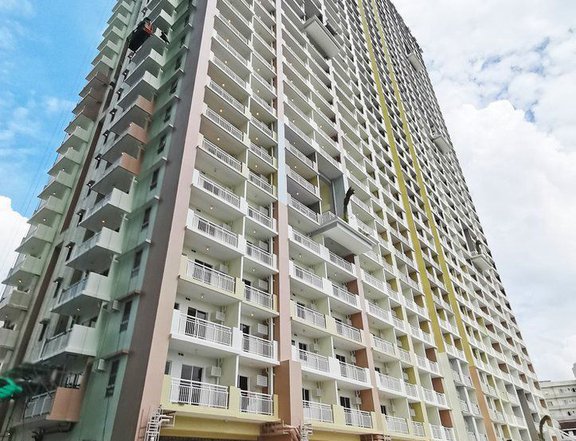 AFFRODABLE 32SQM CONDO IN QUEZON CITY AURORA BLVD CUBAO SANTOLAN ATENEO MIRRIAM LRT SANTOLAN STATION
