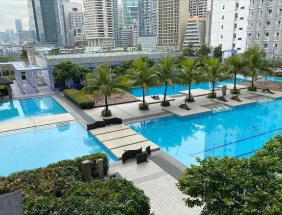 Luxurious 1-bedroom condo in Jazz Residences, Makati