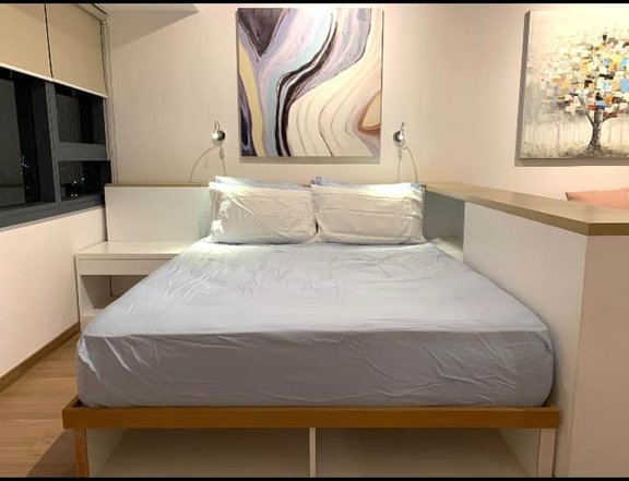 Modern studio in Lush Residences: Green oasis near Makati CBD
