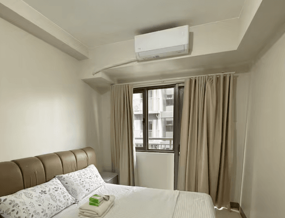 Luxury Condominium Units at S Residences in Mall of Asia Complex