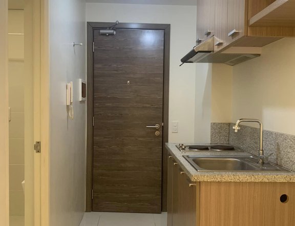 Modern RFO 25.32 sqm 1-bedroom Residential Condo For Sale in Las Pinas