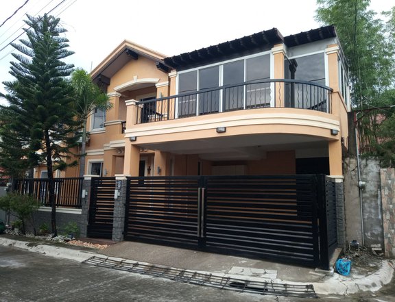 Refurbished house for sale at Camella Cerritos Heights Daang hari.