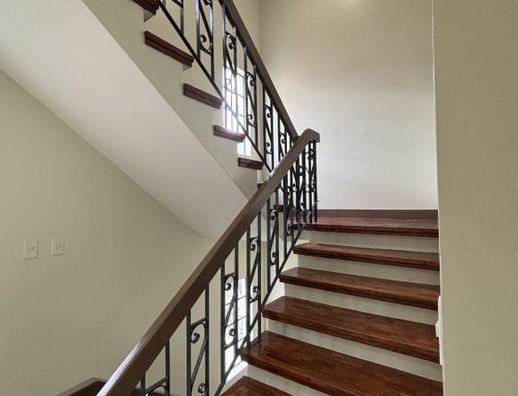 3-Storey Townhouse for Rent in San Juan