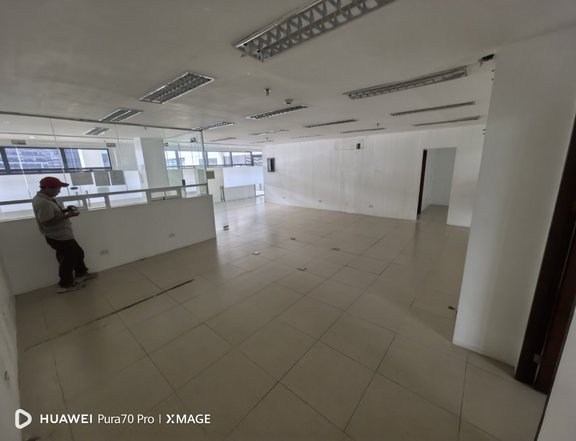 Appleone Equicom Tower Office 169sqm Warm Shell Cebu Business Park