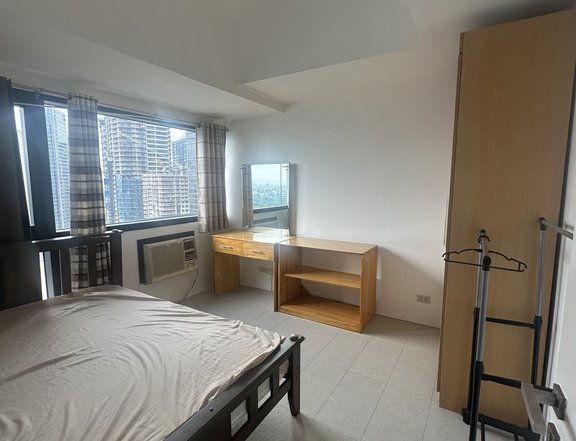 BSA Twin Towers Hotel 1 Bedroom Condominium Unit For Sale in Ortigas Center Mandaluyong City +