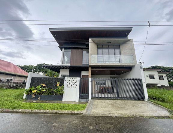 FOR SALE BRAND NEW MODERN TWO STOREY HOUSE IN ANGELES CITY NEAR CLARK