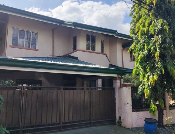 Corner lot 5-Bedroom House for Sale in Tahanan Village Paranaque City