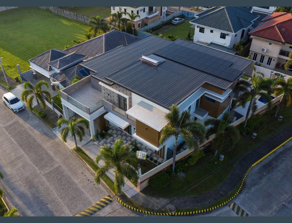 FOR SALE SPECTACULAR MODERN HOME IN ANGELES CITY PAMPANGA NEAR CLARK FREEPORT ZONE